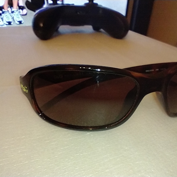 Sun glasses - Picture 7 of 7